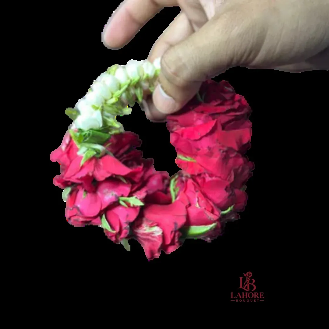 Red Rose Gajra