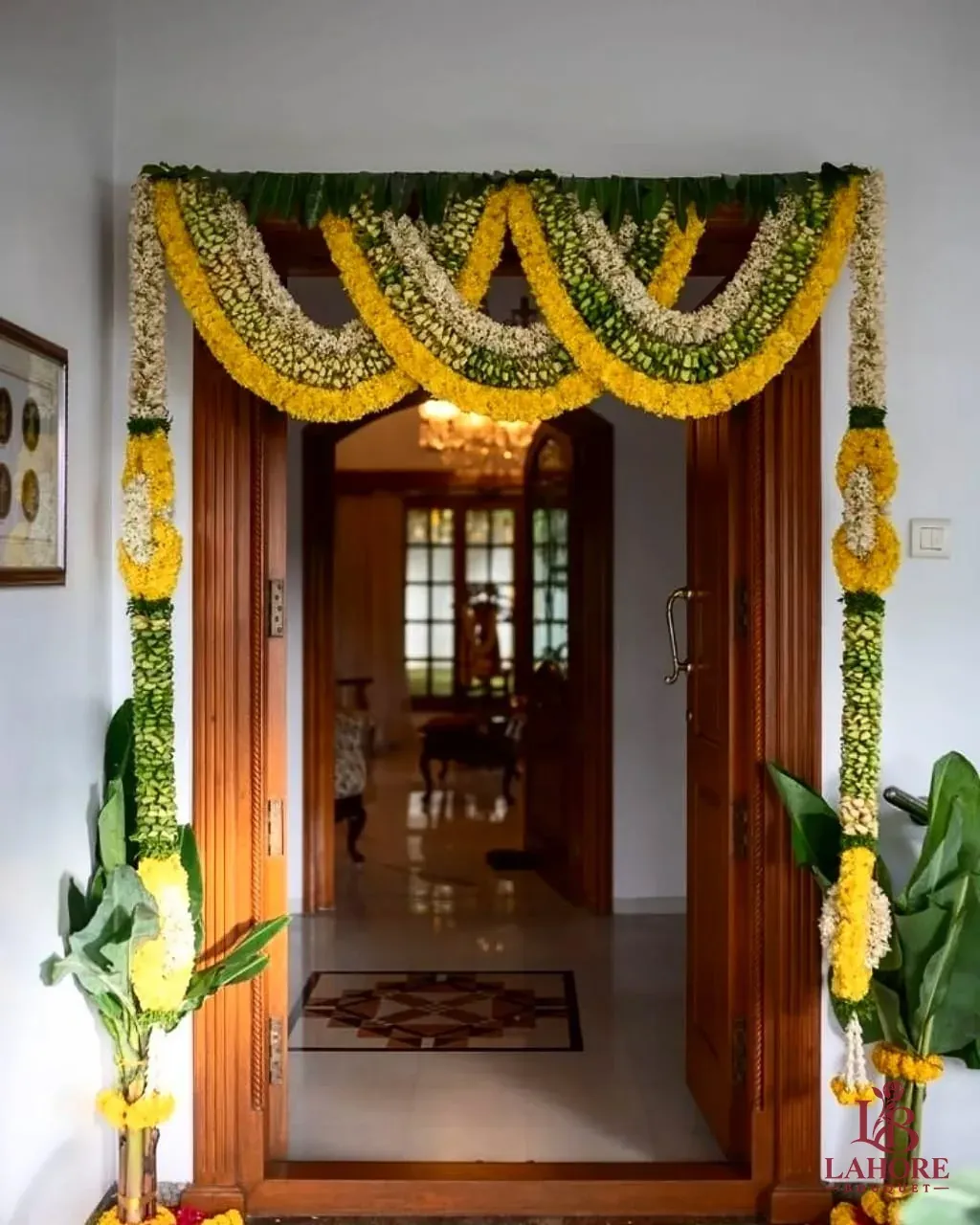 Traditional Floral Doorway Decoration (Design 2)